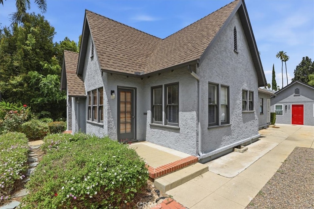3589 Castle Reagh Place Riverside, CA 92506 - Photo 3 of 45 Gallery Image 3
