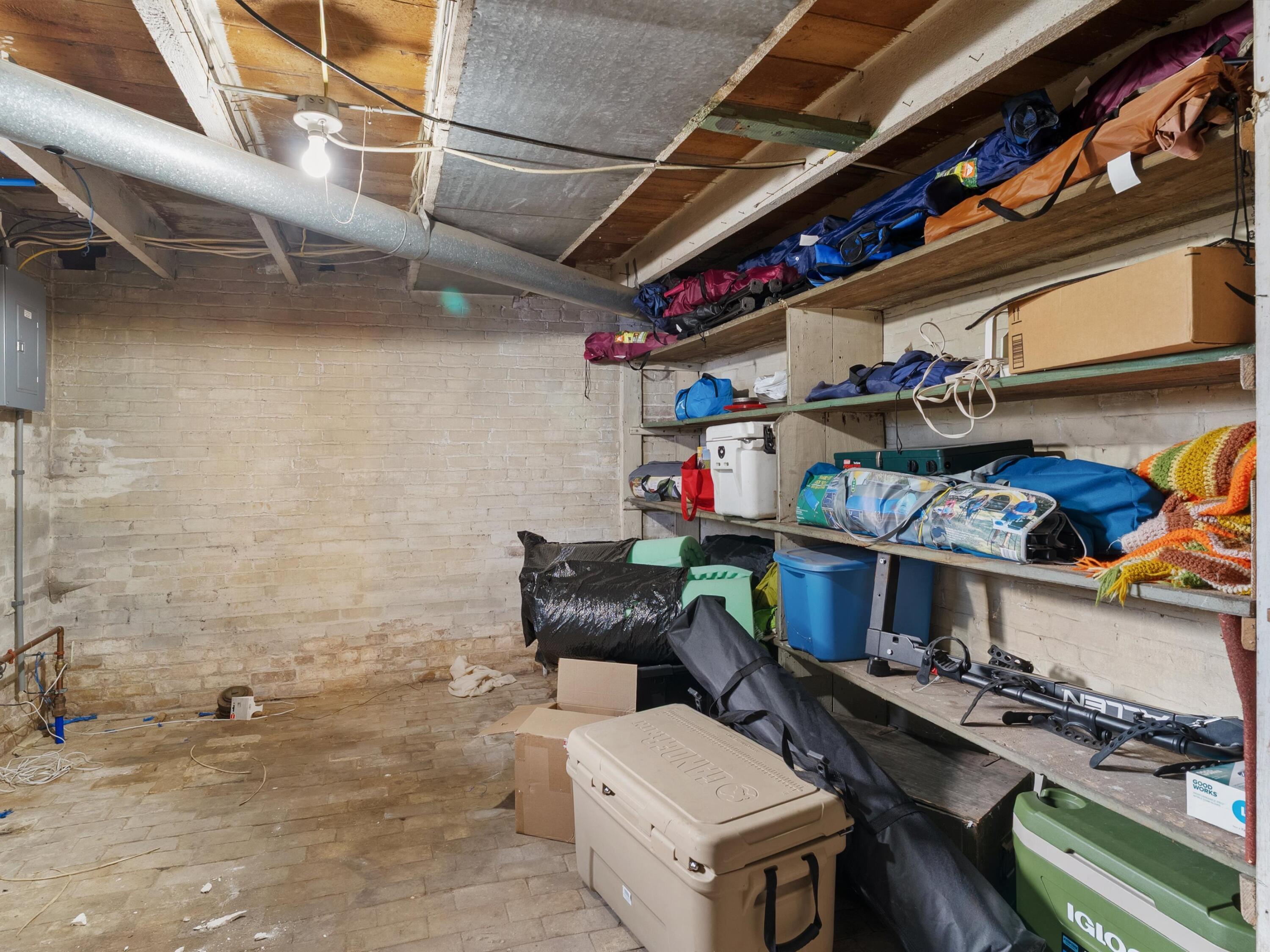 1619 21st Street Two Rivers, WI 54241 - Photo 21 of 30 25-DSC01812