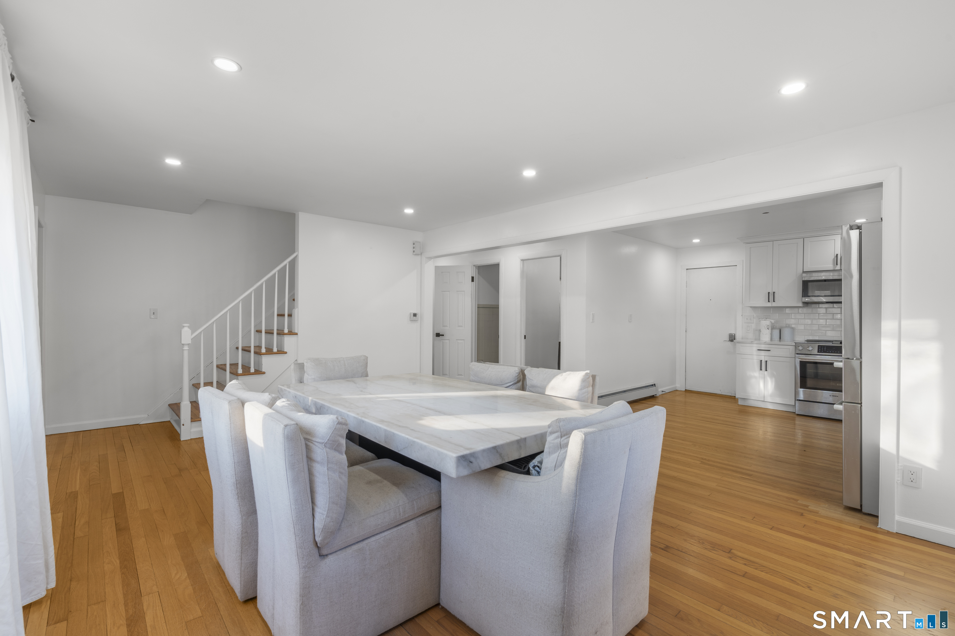 948 Wayne Street Bridgeport, CT 06606 - Photo 16 of 40