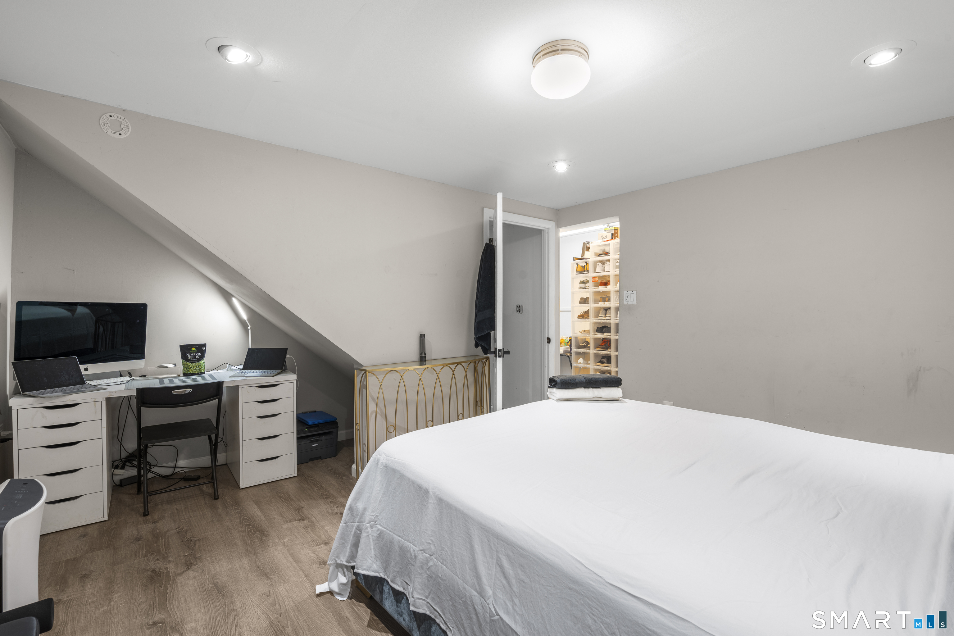 948 Wayne Street Bridgeport, CT 06606 - Photo 25 of 40