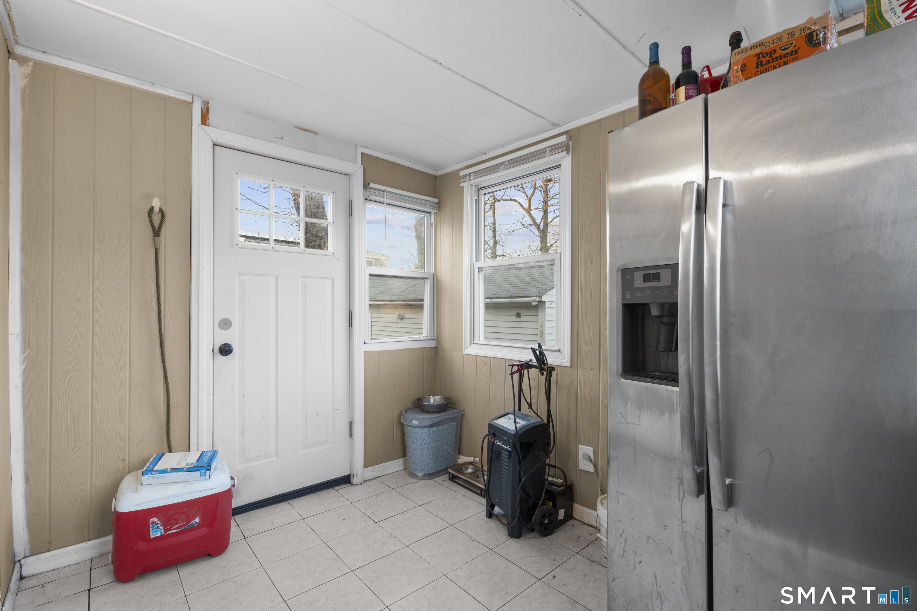 948 Wayne Street Bridgeport, CT 06606 - Photo 38 of 40