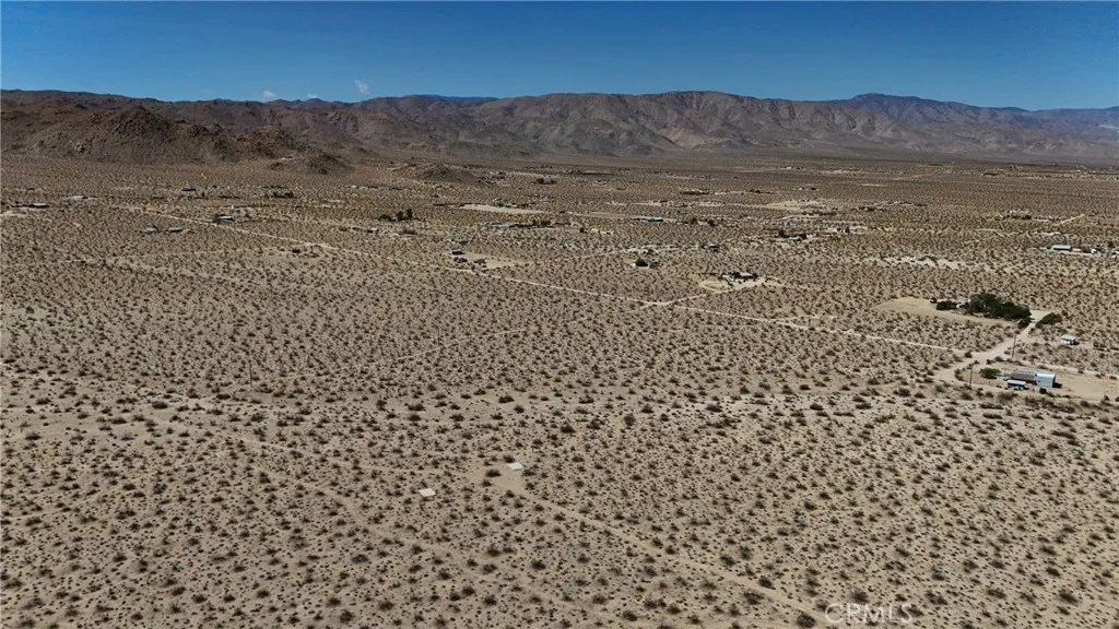 775 Manzanita Road Landers, CA 92285 - Photo 11 of 15 a view of a dry yard