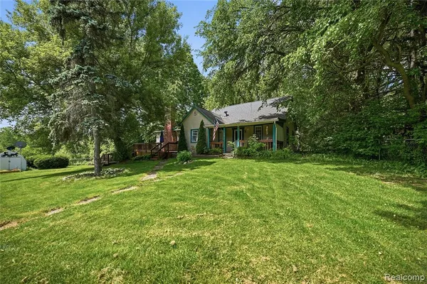 $365,000 | 6790 Weyer Road, Imlay City, MI 48444