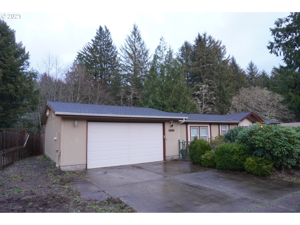 2888 Munsel Lake Road Florence, OR 97439 - Photo 2 of 19 Gallery Image 2