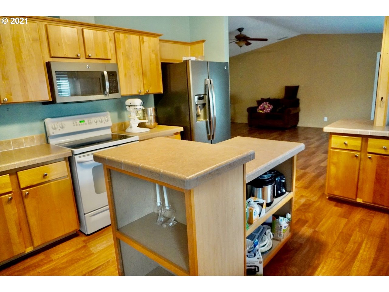2888 Munsel Lake Road Florence, OR 97439 - Photo 7 of 19 Gallery Image 7