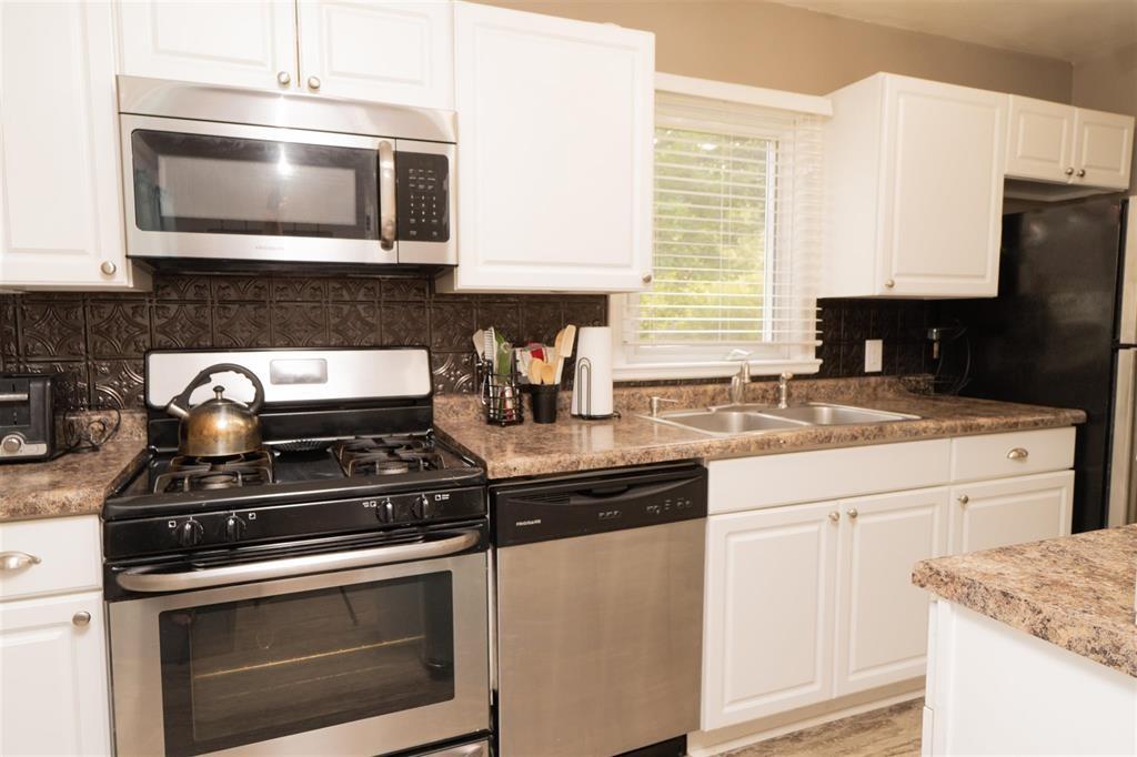 3123 West Torquay Road Muncie, IN 47304 - Photo 5 of 15