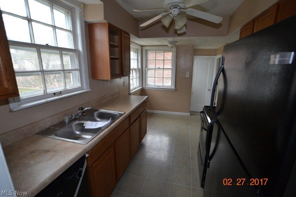 879 Medford Road Cleveland Heights, OH 44121 - Photo 14 of 25