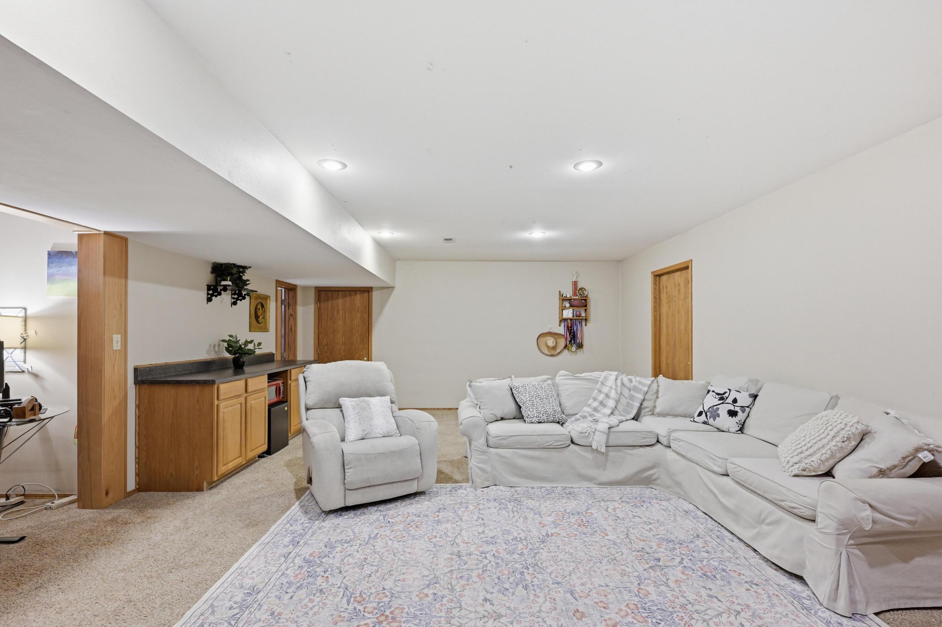 4071 Deer Ridge Street Neosho, MO 64850 - Photo 53 of 71 055