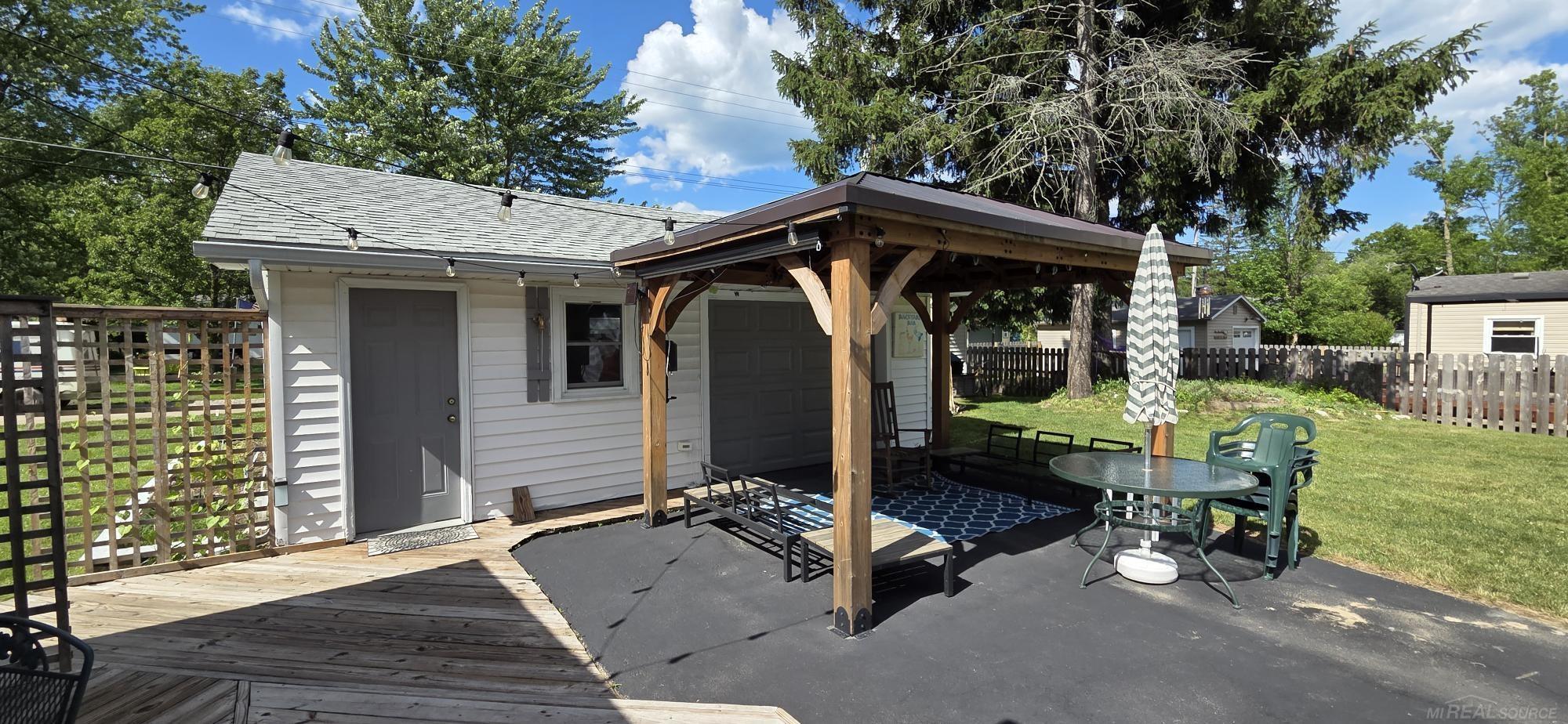 7439 Birchtree Road Lexington, MI 48450 - Photo 24 of 35