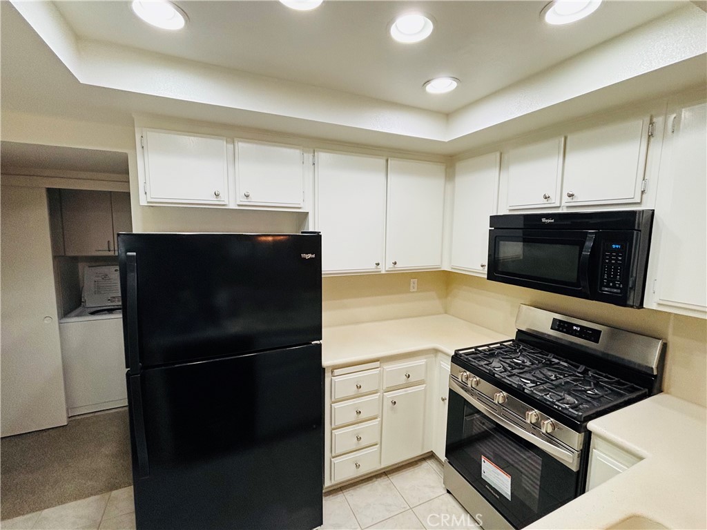 260 Lemon Grove Irvine, CA 92618 - Photo 4 of 13