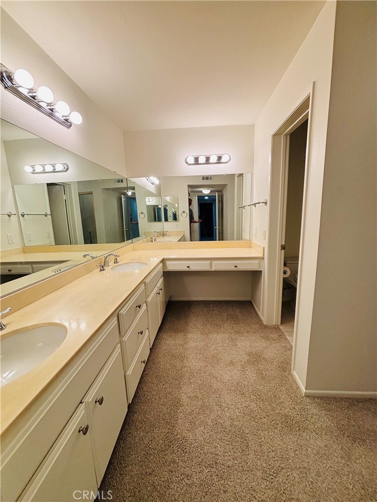 260 Lemon Grove Irvine, CA 92618 - Photo 9 of 13