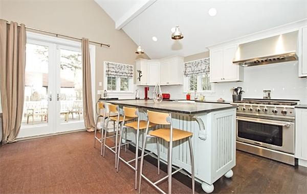 56 Gould Road Newton, MA 02468 - Photo 7 of 17