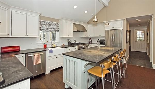 56 Gould Road Newton, MA 02468 - Photo 9 of 17