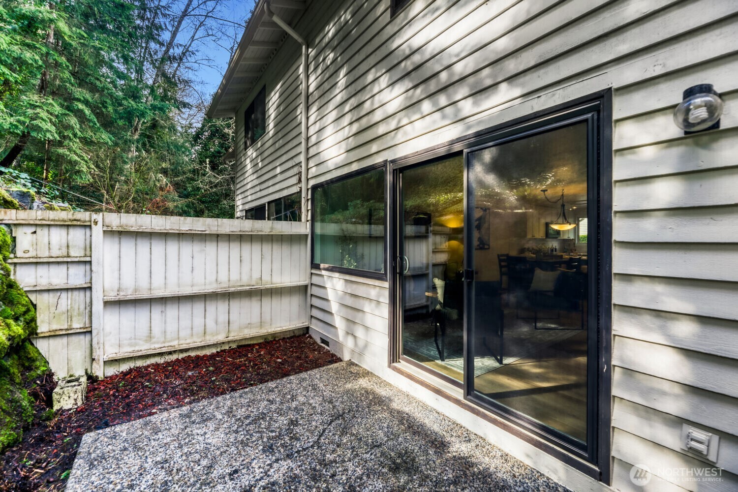 22906 Edmonds Way, Unit 10 Edmonds, WA 98020 - Photo 21 of 23