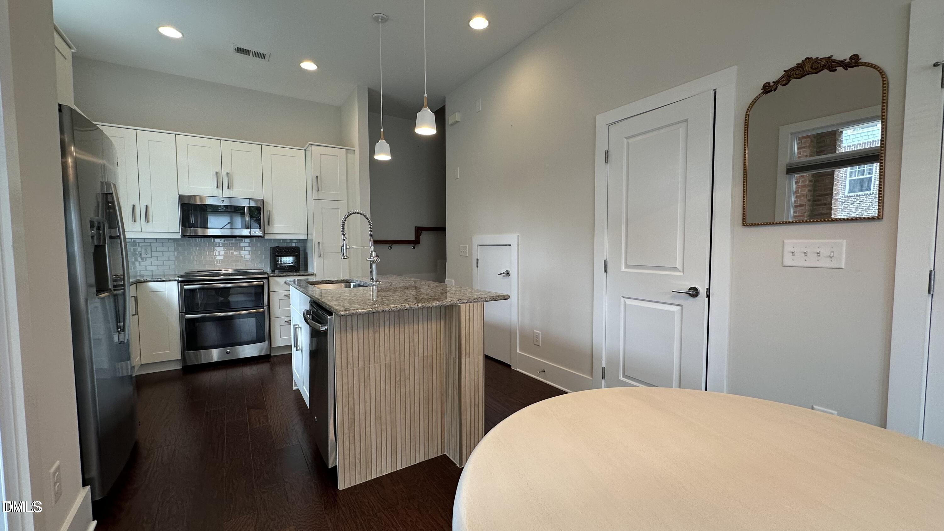 256 William Drummond Way Raleigh, NC 27604 - Photo 28 of 46 20250812190325898494000000-o