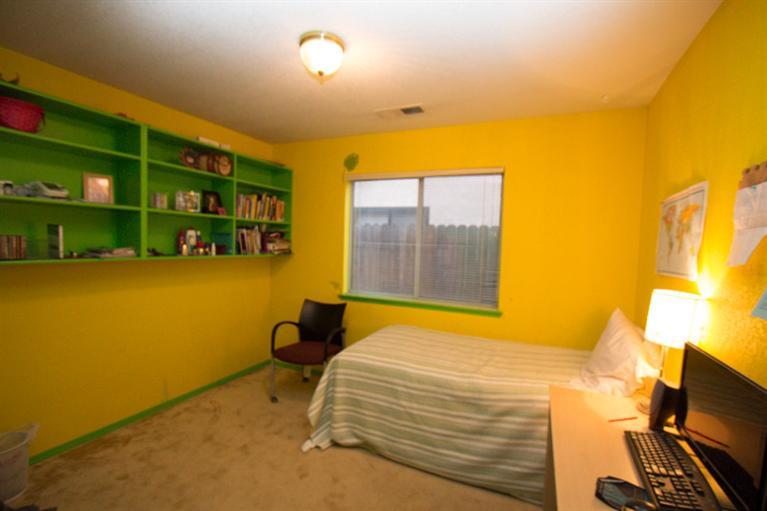 152 North Kings Drive Reedley, CA 93654 - Photo 14 of 18