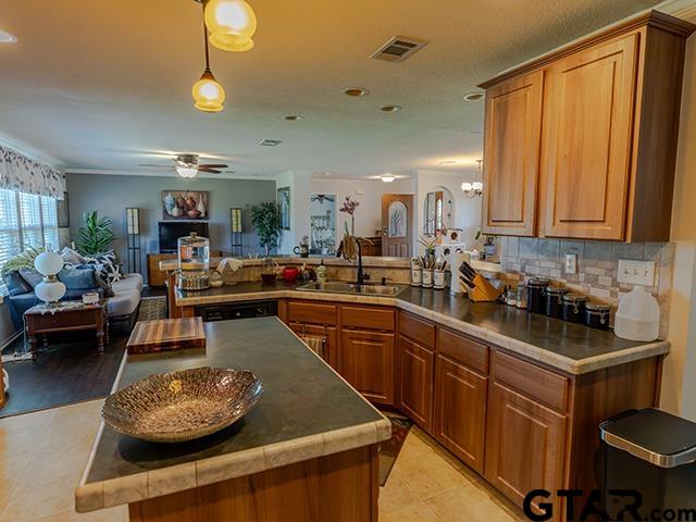 495 Wilcox Drive Rusk, TX 75785 - Photo 19 of 37