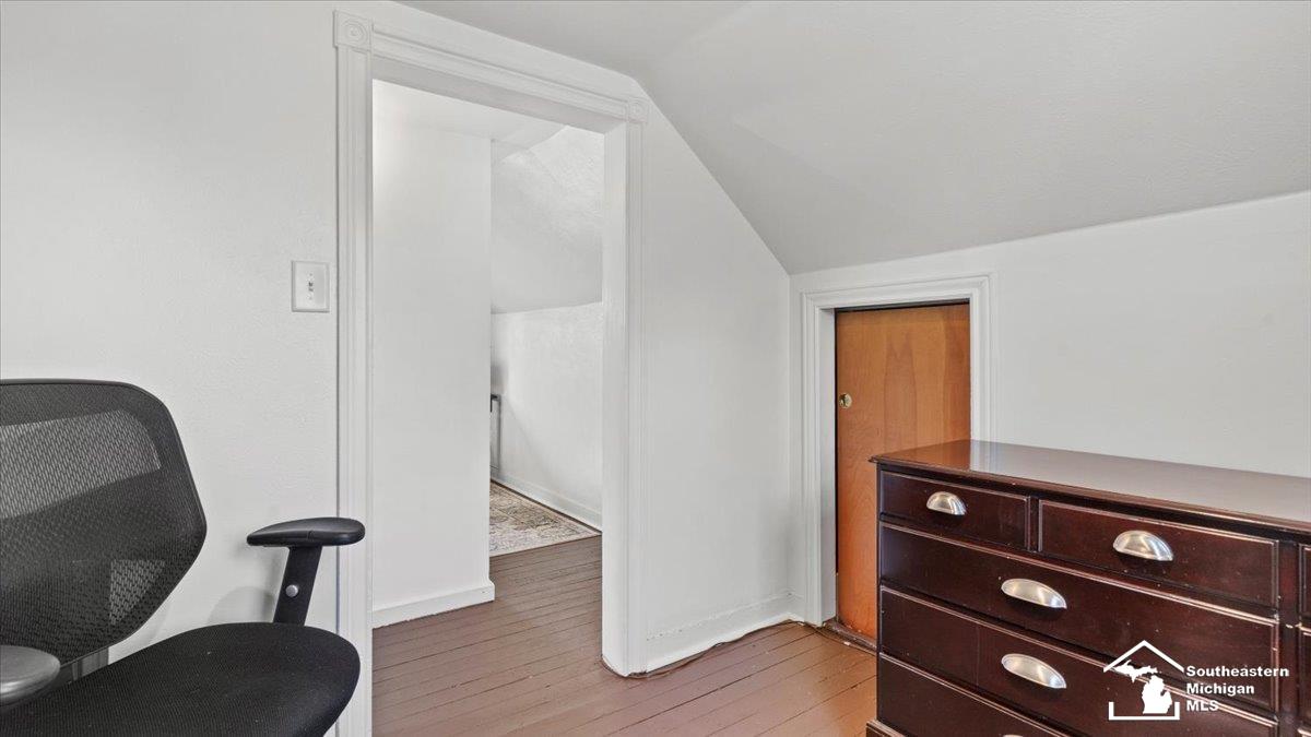 2021 Sandy Creek Road Monroe, MI 48162 - Photo 12 of 22 50152165-87605bf6-fc55-44fa-9a06-e6120c8d9b3a.JPG