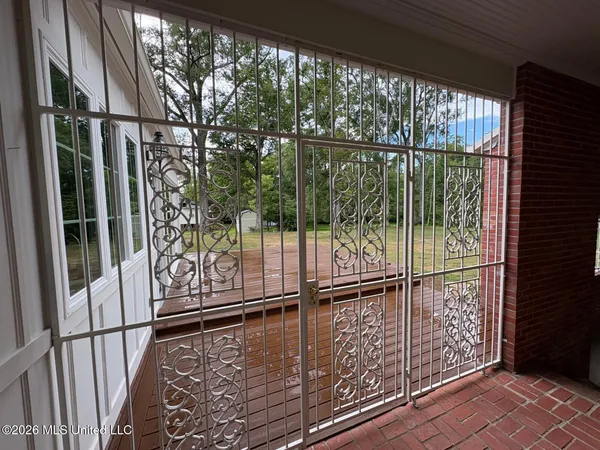 $425,000 | 16839 East Main Street, Louisville, MS 39339