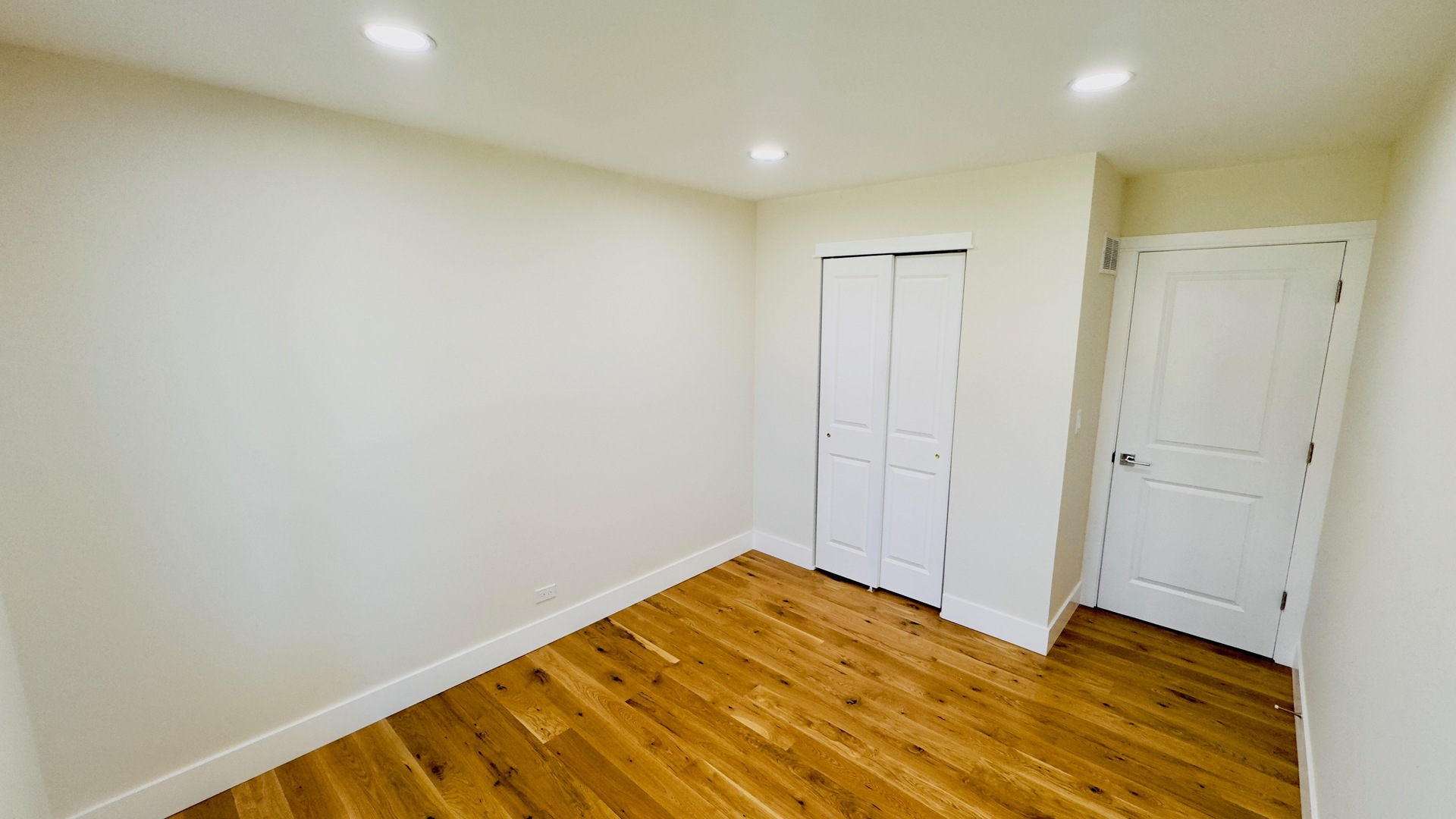 527 Northgate Road Lindenhurst, IL 60046 - Photo 17 of 36