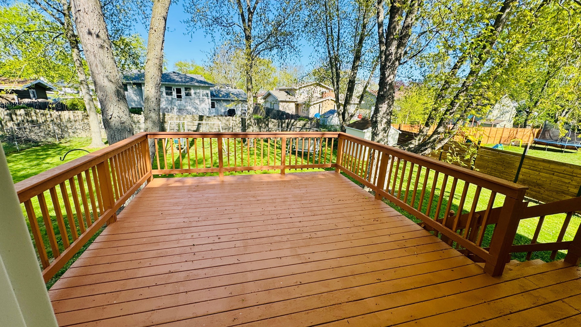 527 Northgate Road Lindenhurst, IL 60046 - Photo 33 of 36