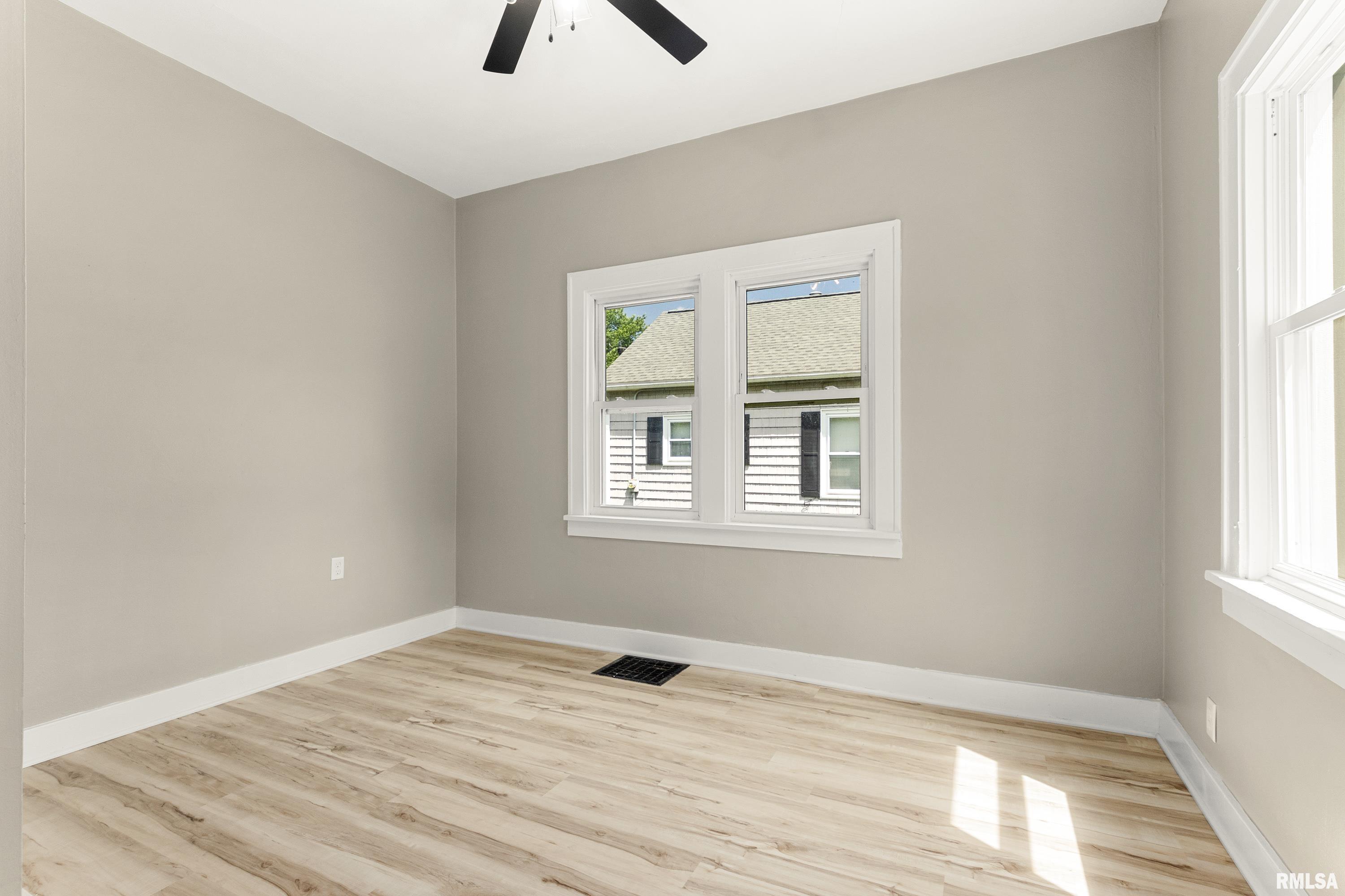 301 Reservoir Road Pekin, IL 61554 - Photo 12 of 29