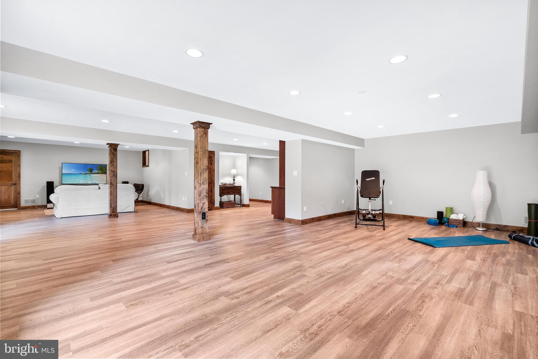 105 North Rolling Road Baltimore, MD 21228 - Photo 51 of 66