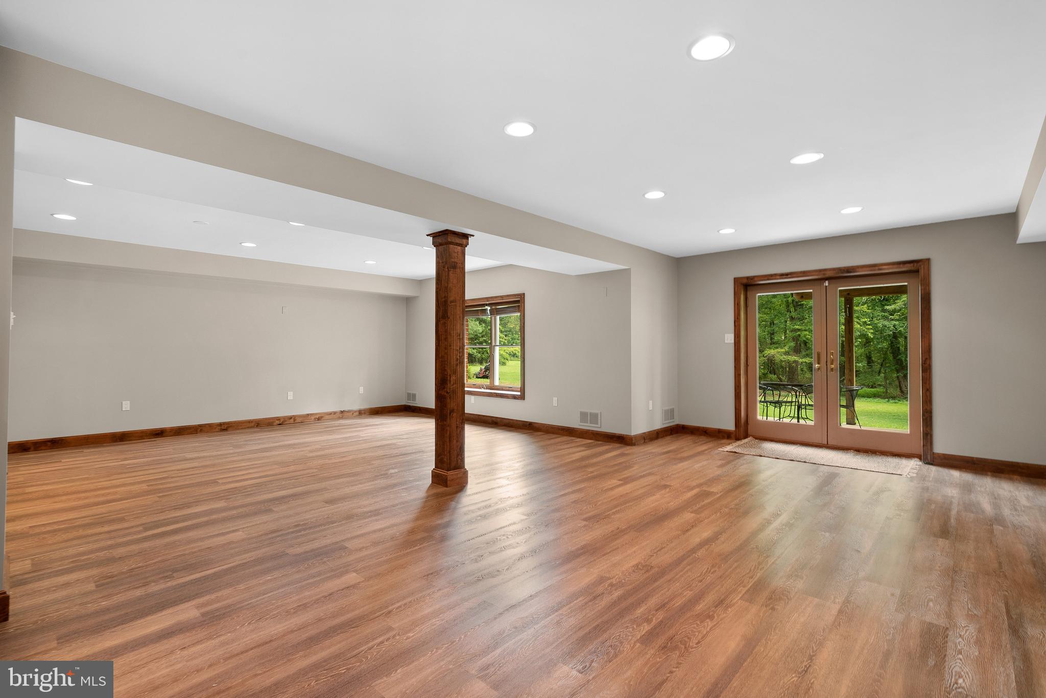 105 North Rolling Road Baltimore, MD 21228 - Photo 53 of 66