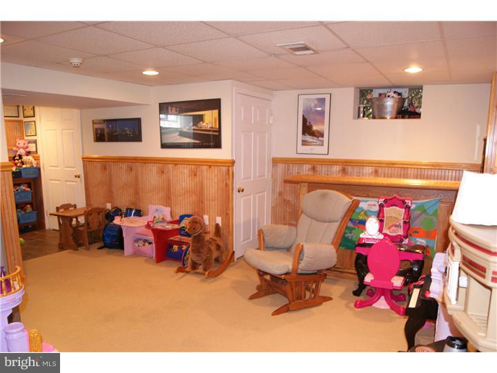 914 East Cathedral Road Philadelphia, PA 19128 - Photo 15 of 18 Gallery Image 15