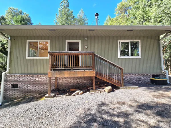 $340,000 | 36193 Covelo Road, Willits, CA 95490