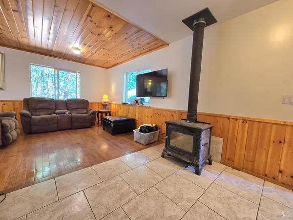 $340,000 | 36193 Covelo Road, Willits, CA 95490