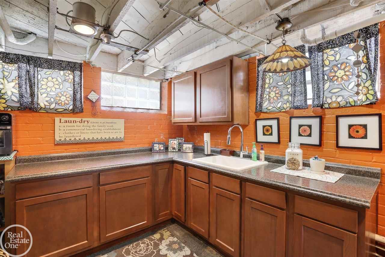 1223 Bishop Road Grosse Pointe Park, MI 48230 - Photo 28 of 35