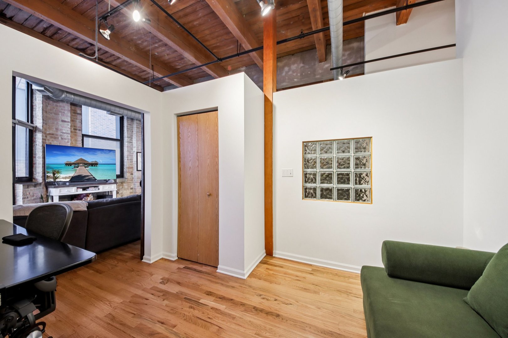 215 North Aberdeen Street, Unit B401 Chicago, IL 60607 - Photo 12 of 21