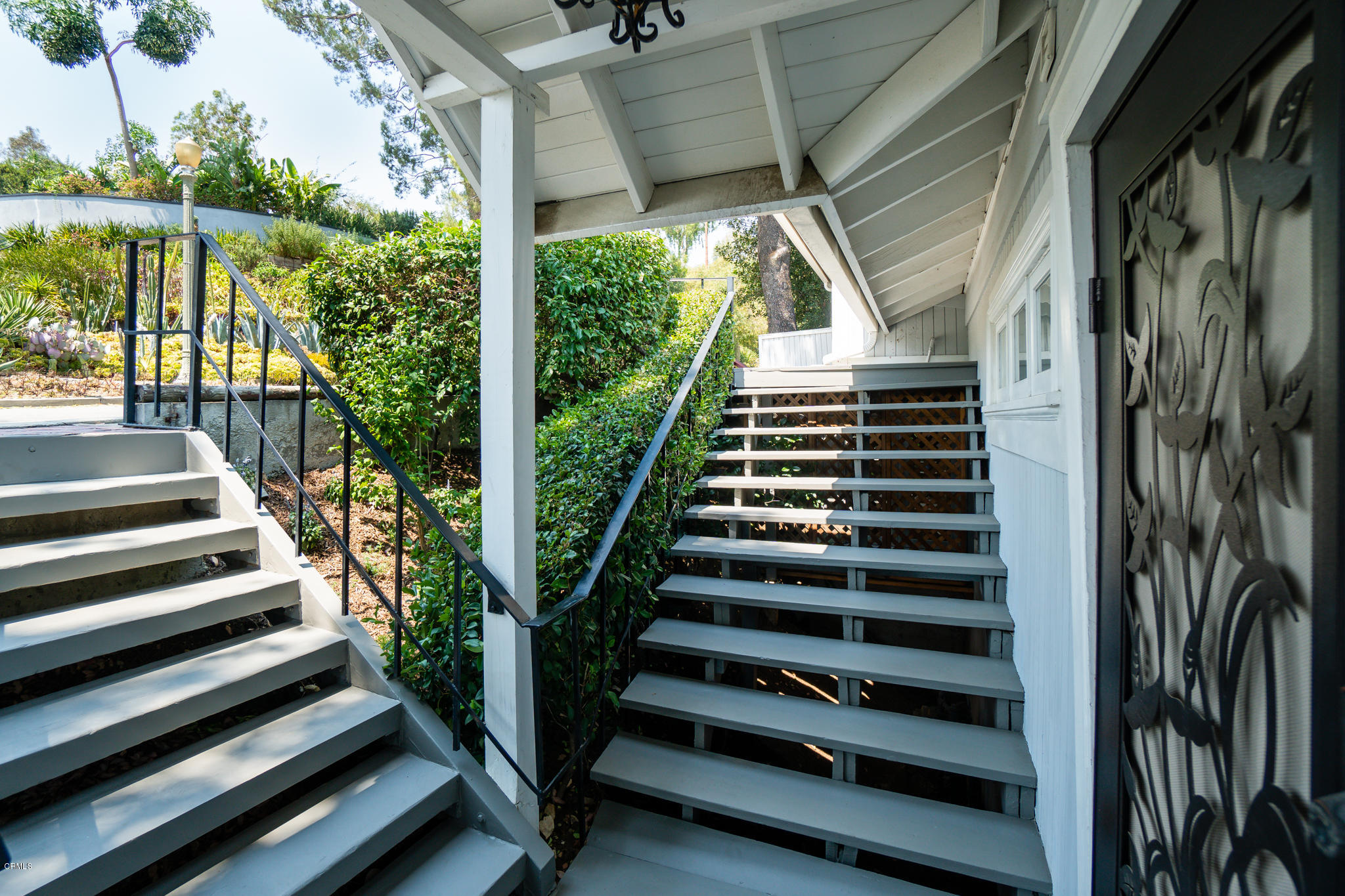 1820 Devon Road Pasadena, CA 91103 - Photo 4 of 54 DSC08467