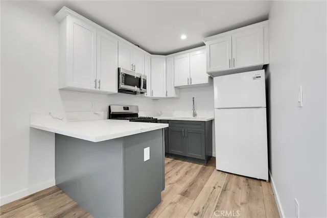 $2,475 | 1020 Dennis Avenue, Unit B, Simi Valley, CA 93065