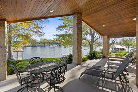 $2,000,000 | 1922 Purple Sage Lane, Kingsland, TX 78639