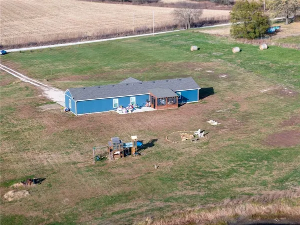 $525,000 | 39201 East 351st Street, Creighton, MO 64739