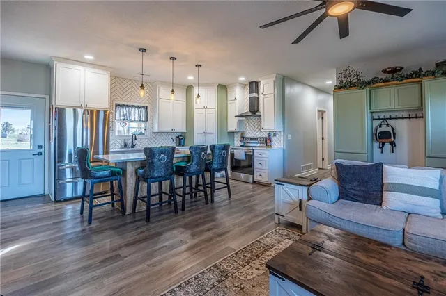 $540,000 | 39201 East 351st Street, Creighton, MO 64739