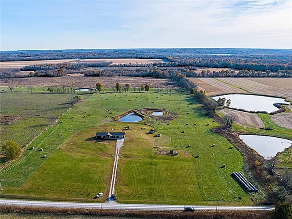 $525,000 | 39201 East 351st Street, Creighton, MO 64739