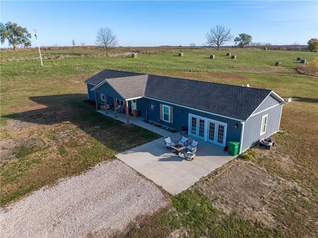 $540,000 | 39201 East 351st Street, Creighton, MO 64739