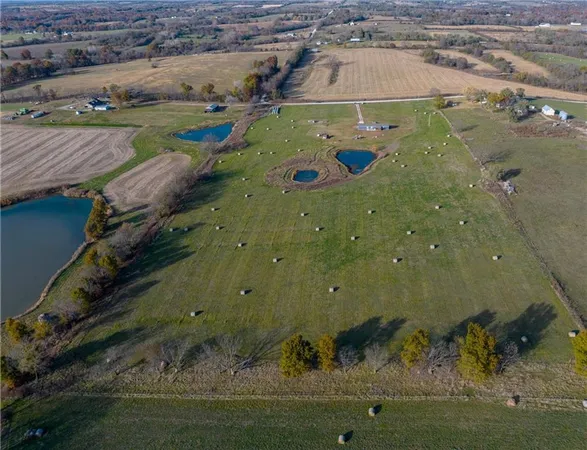 $525,000 | 39201 East 351st Street, Creighton, MO 64739