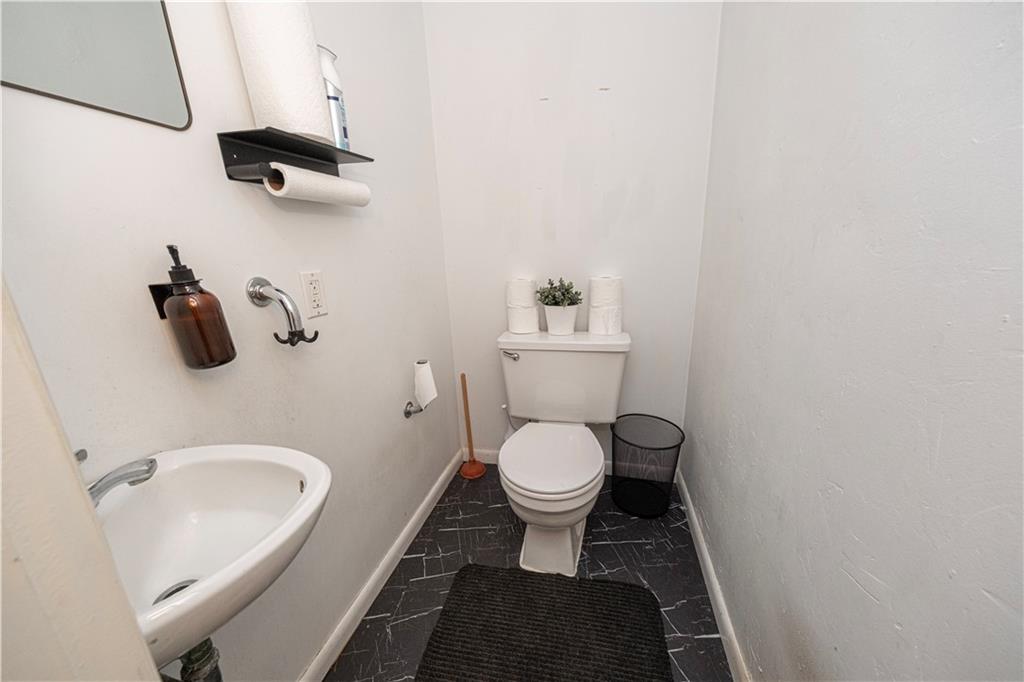 2828 Spring Street Pittsburgh, PA 15210 - Photo 30 of 37 Gallery Image 30