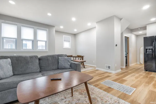 $874,900 | 602 North Frances Street, South Bend, IN 46617