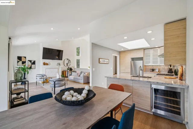 $975,000 | 6656 Charing Cross Road, Oakland, CA 94618