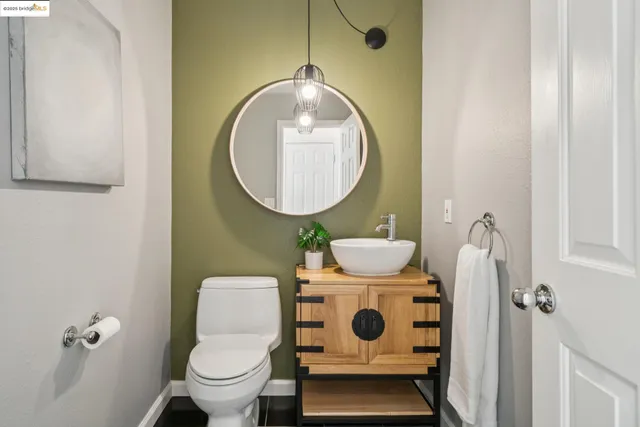 $975,000 | 6656 Charing Cross Road, Oakland, CA 94618