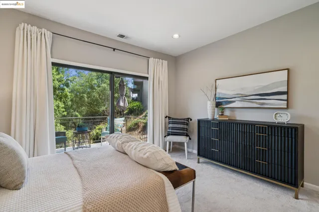 $975,000 | 6656 Charing Cross Road, Oakland, CA 94618