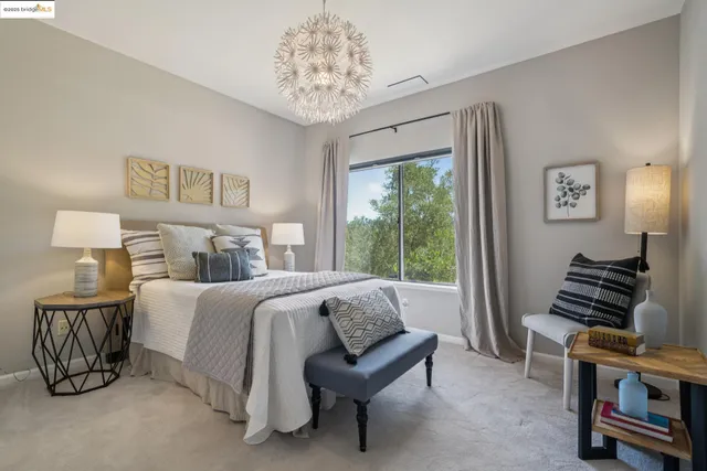 $975,000 | 6656 Charing Cross Road, Oakland, CA 94618