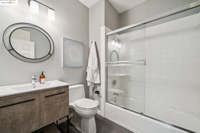 $975,000 | 6656 Charing Cross Road, Oakland, CA 94618