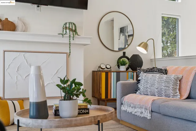 $975,000 | 6656 Charing Cross Road, Oakland, CA 94618