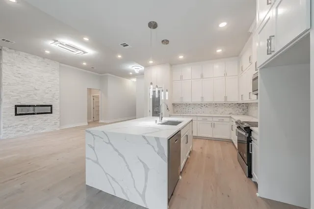 $499,000 | 6425 St George Court, North Richland Hills, TX 76180